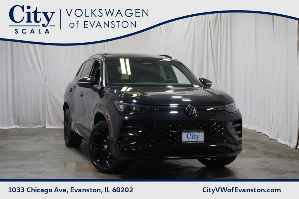 2025 Volkswagen Tiguan 2.0T SE R-Line Black 4Motion's photo