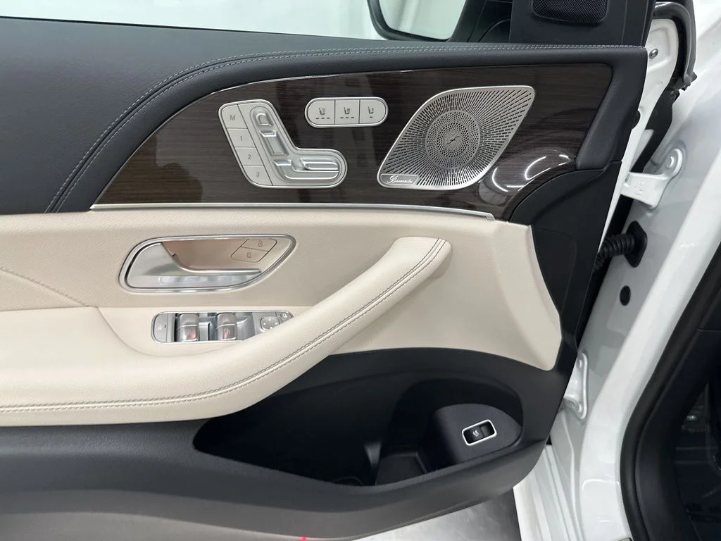 Used 2026 White Mercedes-Benz GLE 350 image 11