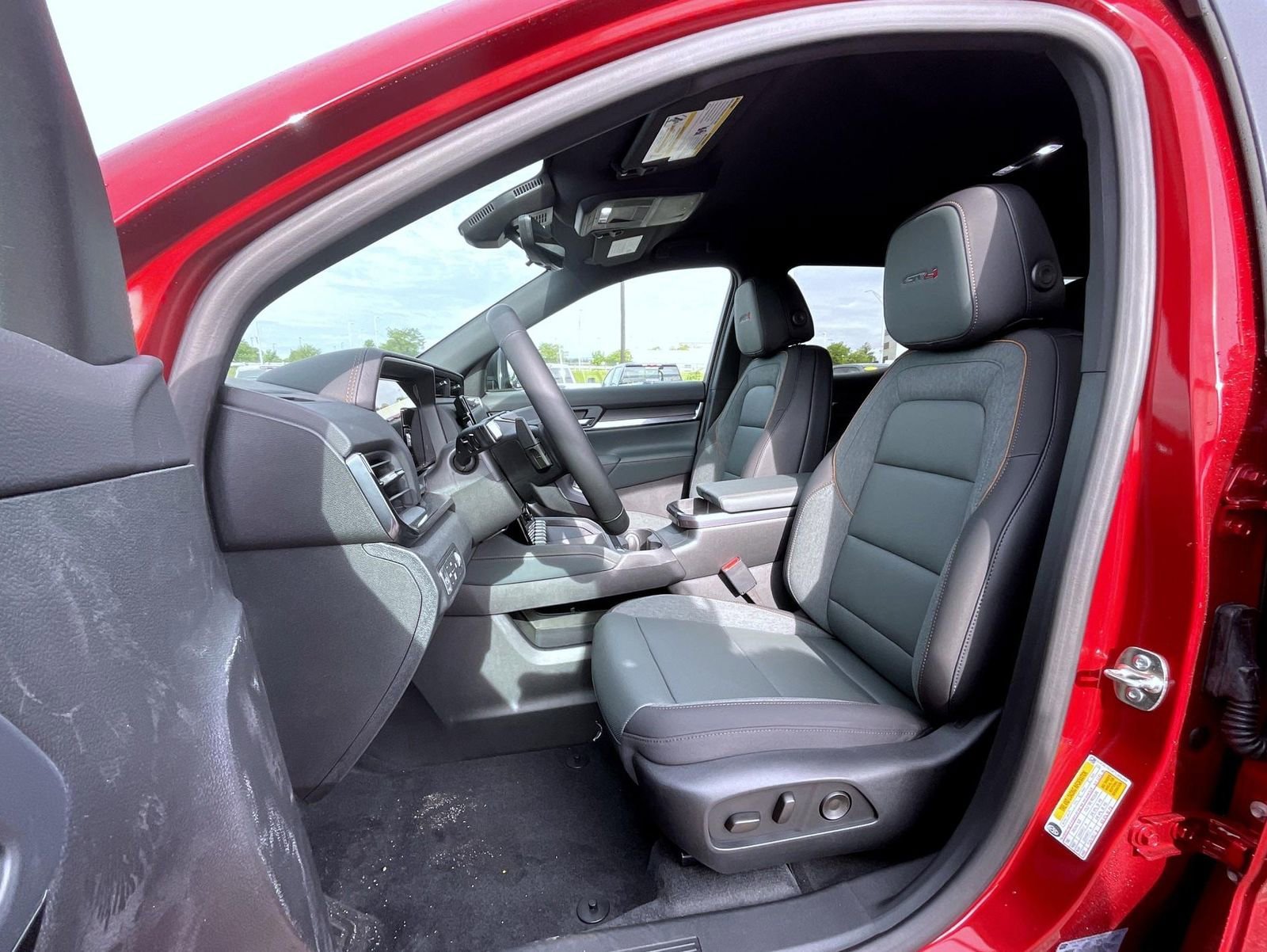 2026 GMC Terrain AT4 - Photo 10