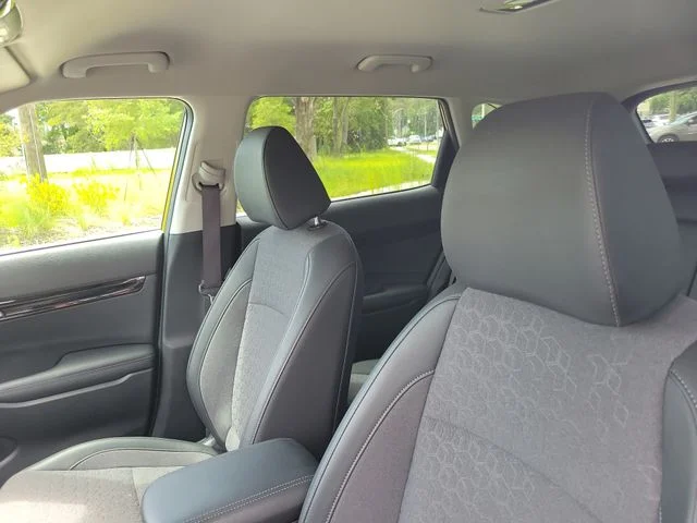 Used 2024 Green Kia S image 19