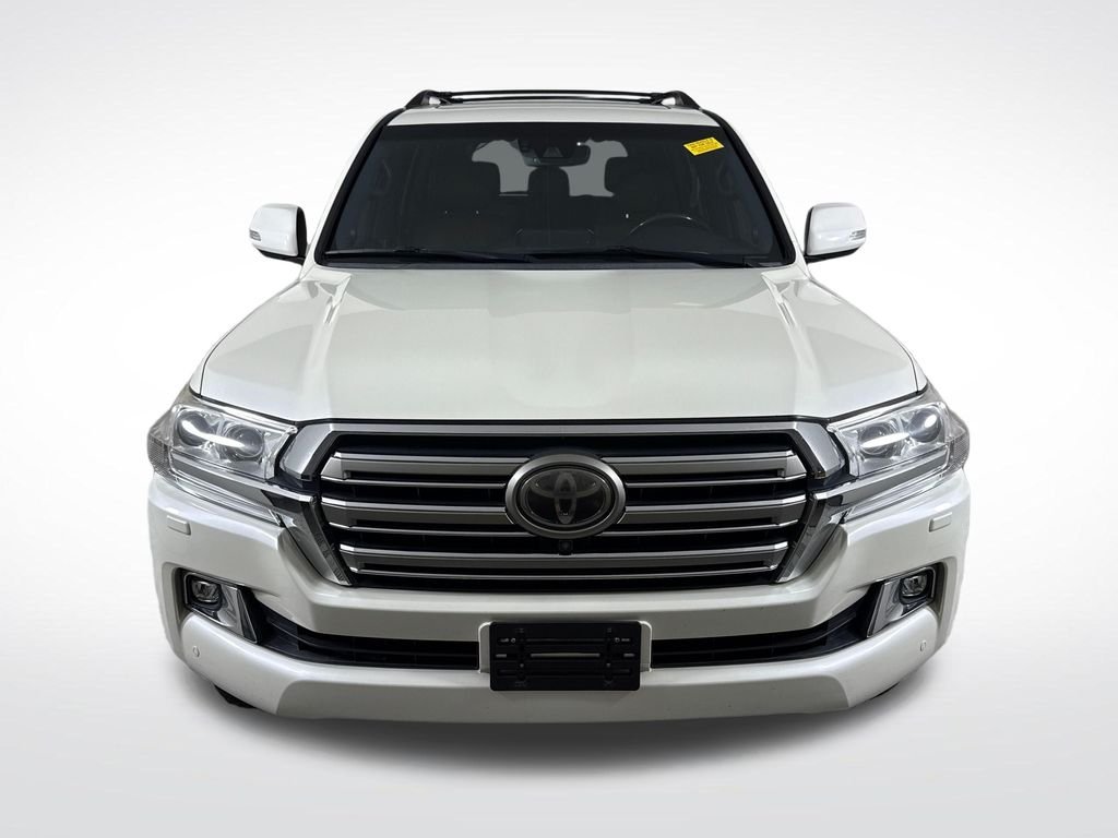 2019 Toyota Land Cruiser Base - Photo 8