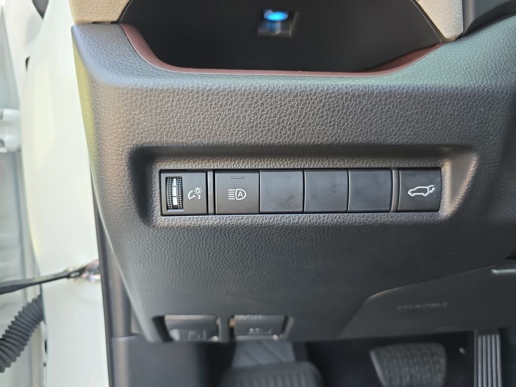 Certified Used 2019 White Toyota Limited image 30