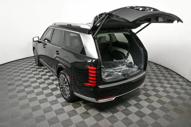New 2026 Abyss Black Pearl Hyundai Calligraphy AWD image 5