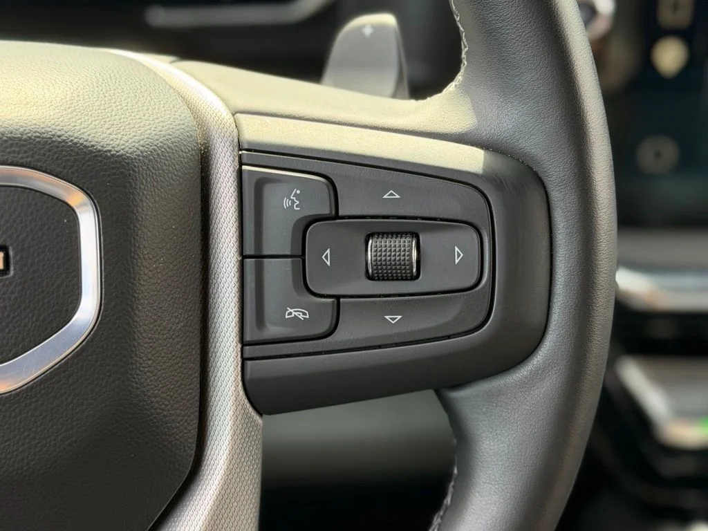 Used 2025 Silver GMC Denali image 16