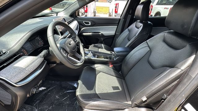 Certified Used 2025 Black Jeep Latitude image 18