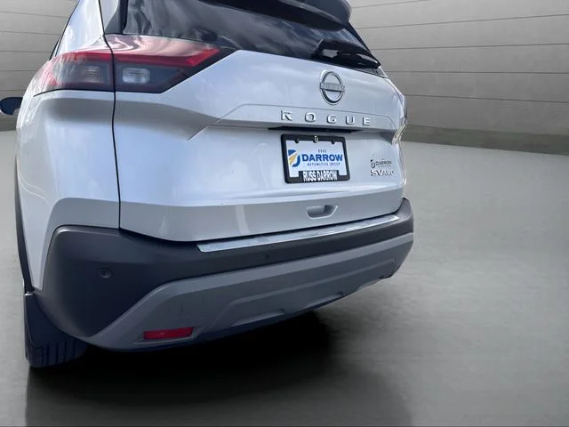 Used 2023 Silver Nissan SV image 4
