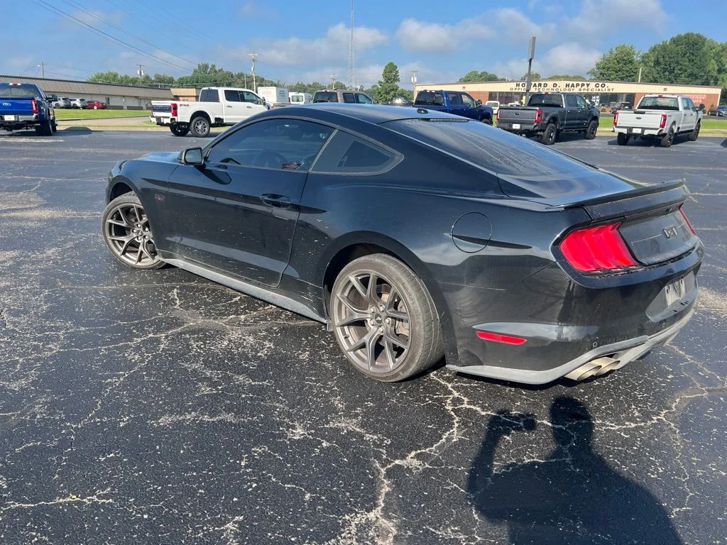 Used 2019 Shadow Black Ford GT Premium image 5