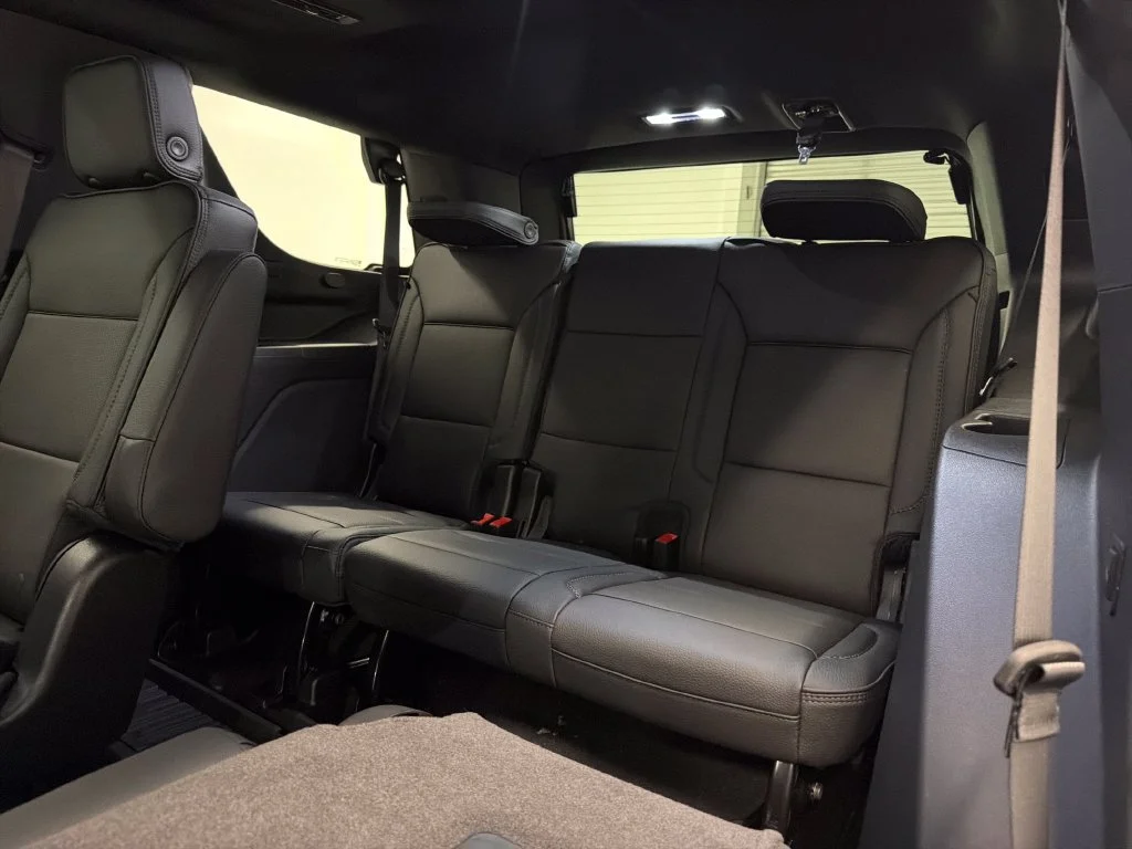 2027 GMC Yukon Denali - Photo 16