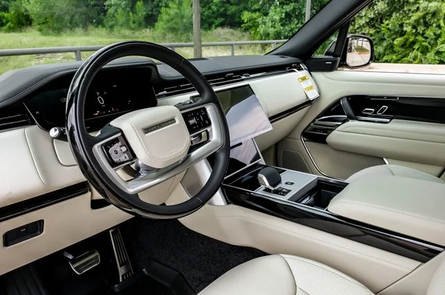 New 2026 Gray Land Rover SE image 2