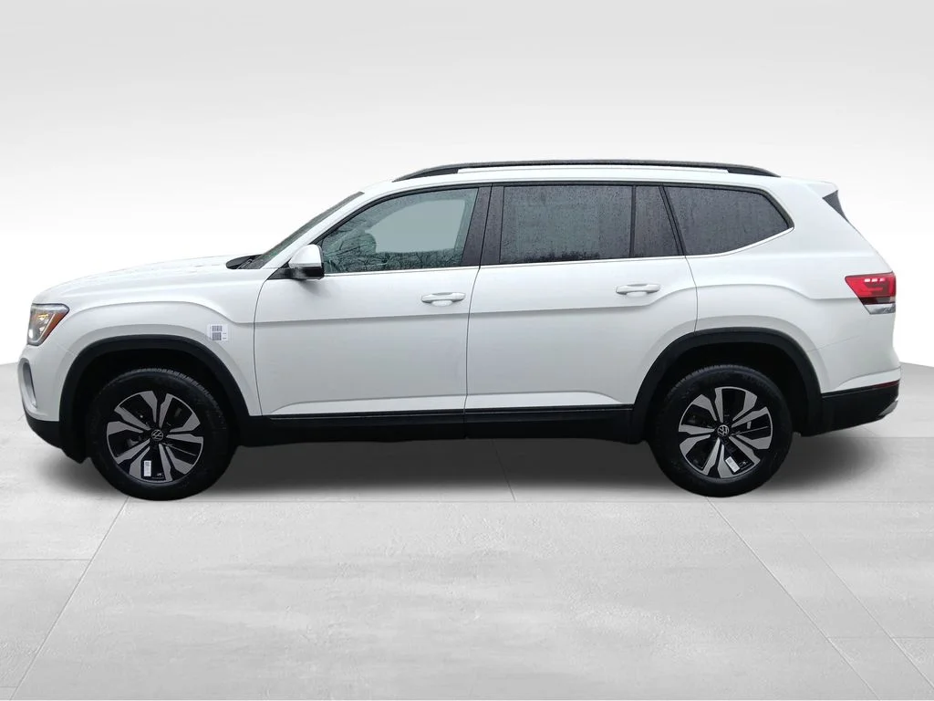 New 2026 White Volkswagen 2.0T SE image 2