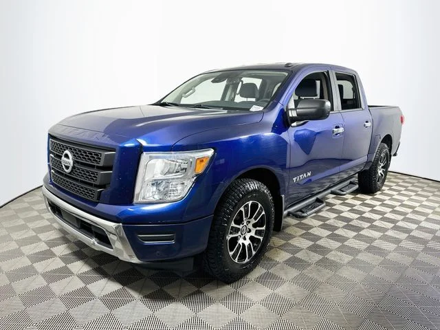 Used 2021 Blue Nissan SV image 7