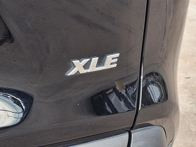 Used 2025 Black Toyota XLE Premium image 28