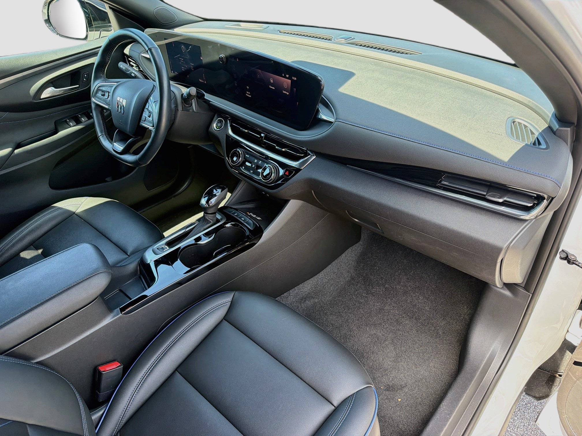 Used 2025 Summit White Buick Sport Touring image 14
