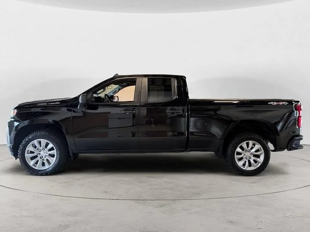 Used 2020 Black Chevrolet Custom image 2