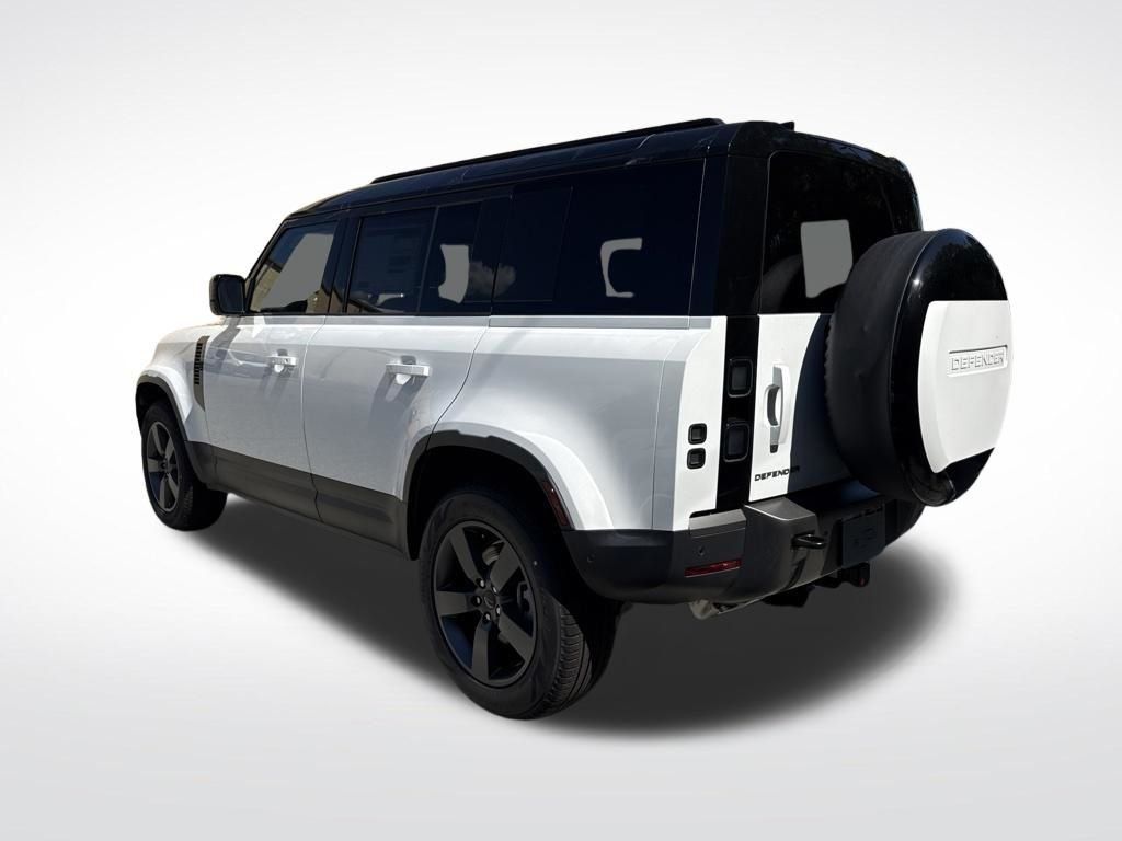 New 2026 White Land Rover S image 7