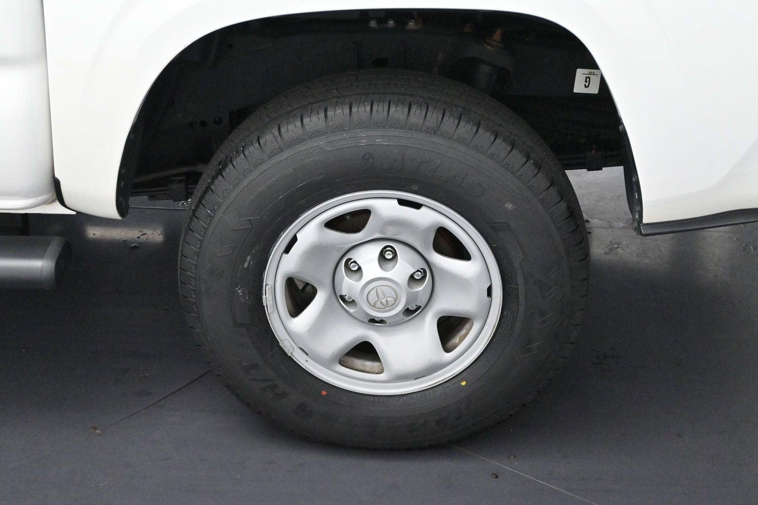 Used 2023 White Toyota SR image 28
