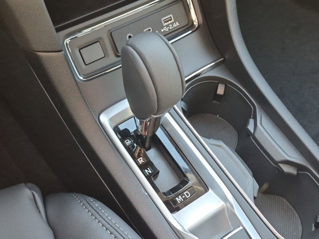 New 2026 CRYSTAL WHITE PEARL Subaru Premium 7-Passenger image 12
