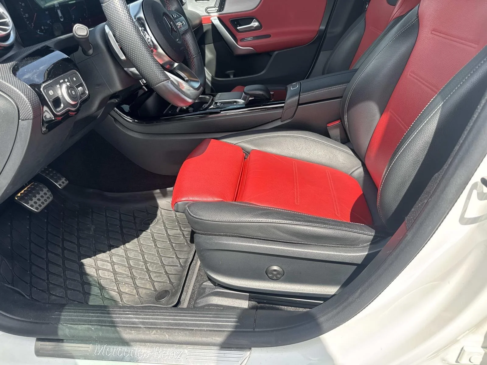 Used 2022 Polar White Mercedes-Benz CLA 250 image 17