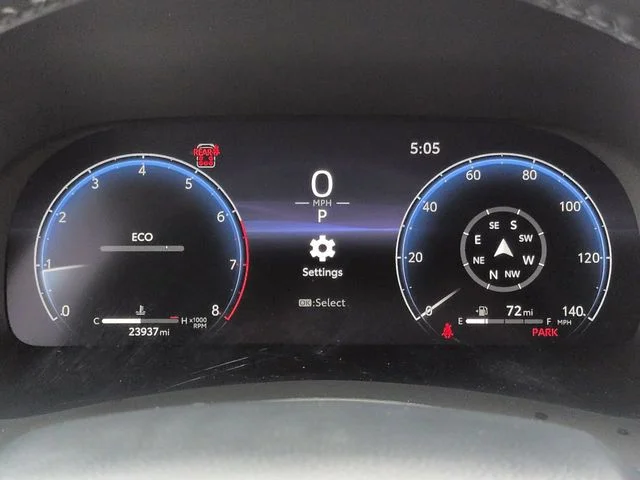 Certified Used 2024  Toyota Limited image 27
