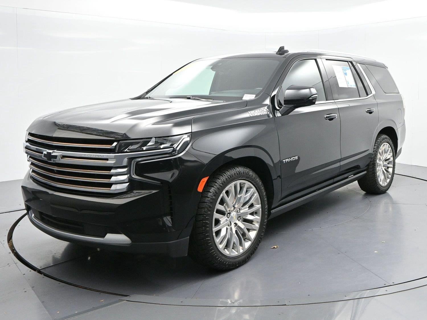 Used 2022 Black Chevrolet High Country image 3