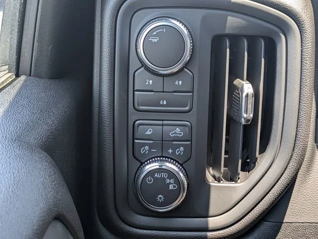 New 2025 Summit White GMC Pro image 23