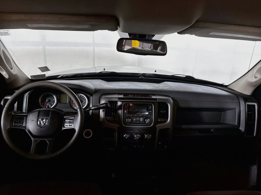 Used 2018 Crystal Metallic Ram Tradesman image 12