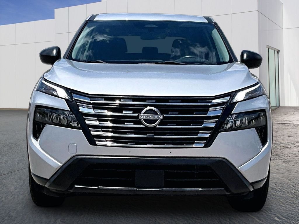 Used 2024 Silver Nissan S image 10