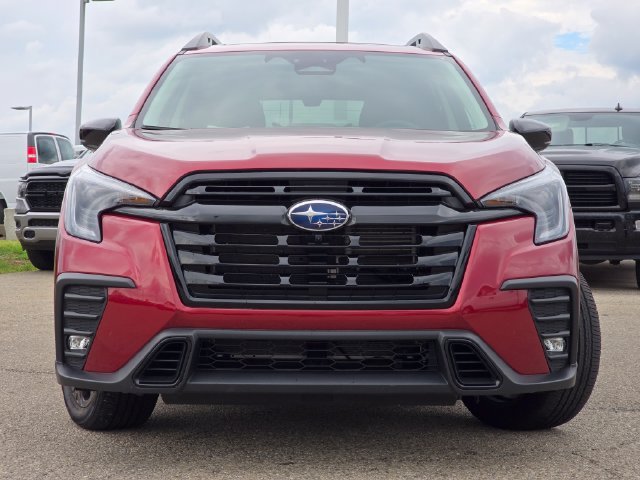 Used 2025 Crimson Red Pearl Subaru Onyx Edition Touring image 3