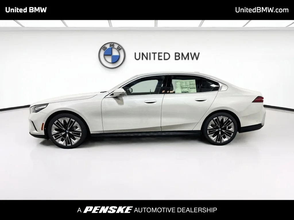 New 2027 Mineral White Metallic BMW 530i image 8
