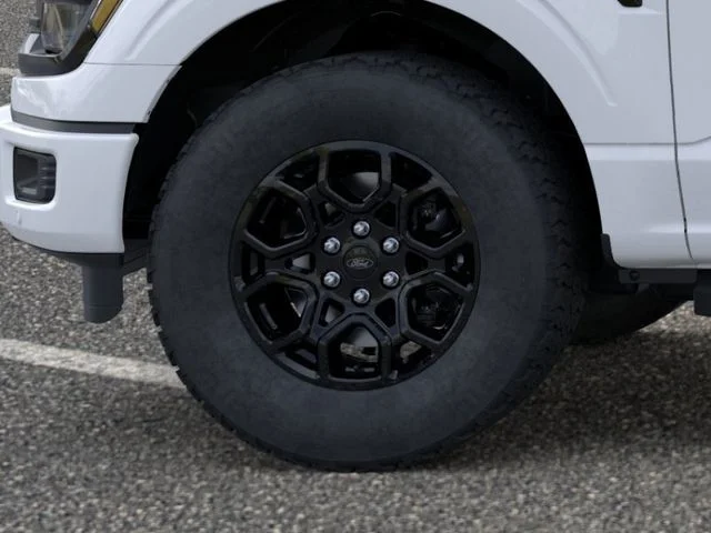 New 2026 Oxford White Ford XLT image 19