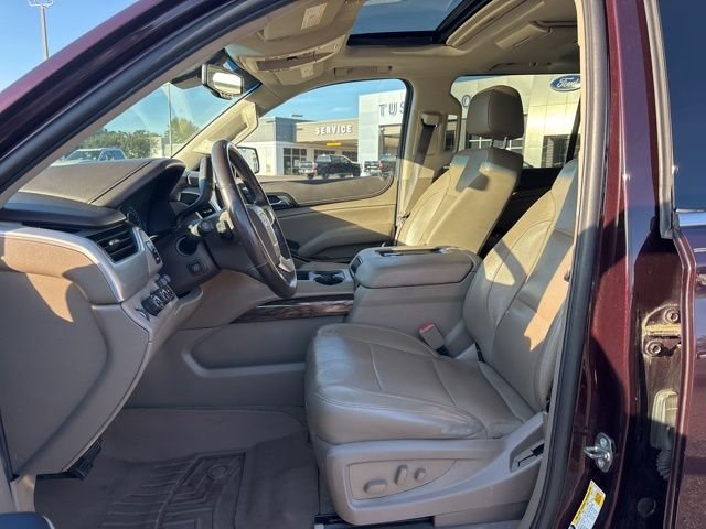 Used 2017 Black Cherry Metallic GMC SLT image 8