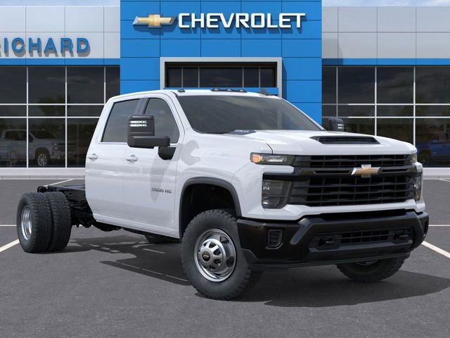 New 2026 Summit White Chevrolet Work Truck image 7