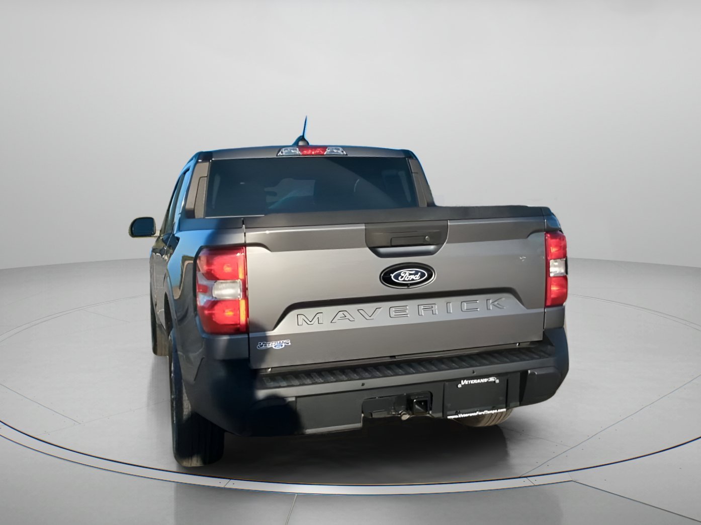 New 2026 Carbonized Gray Metallic Ford XLT image 20