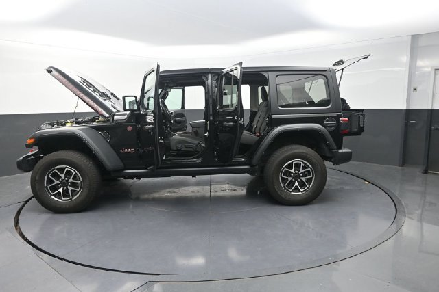 Used 2024 Black Jeep Rubicon image 33