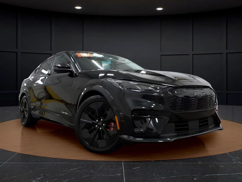2025 Ford Mustang-Mach-e GT's photo