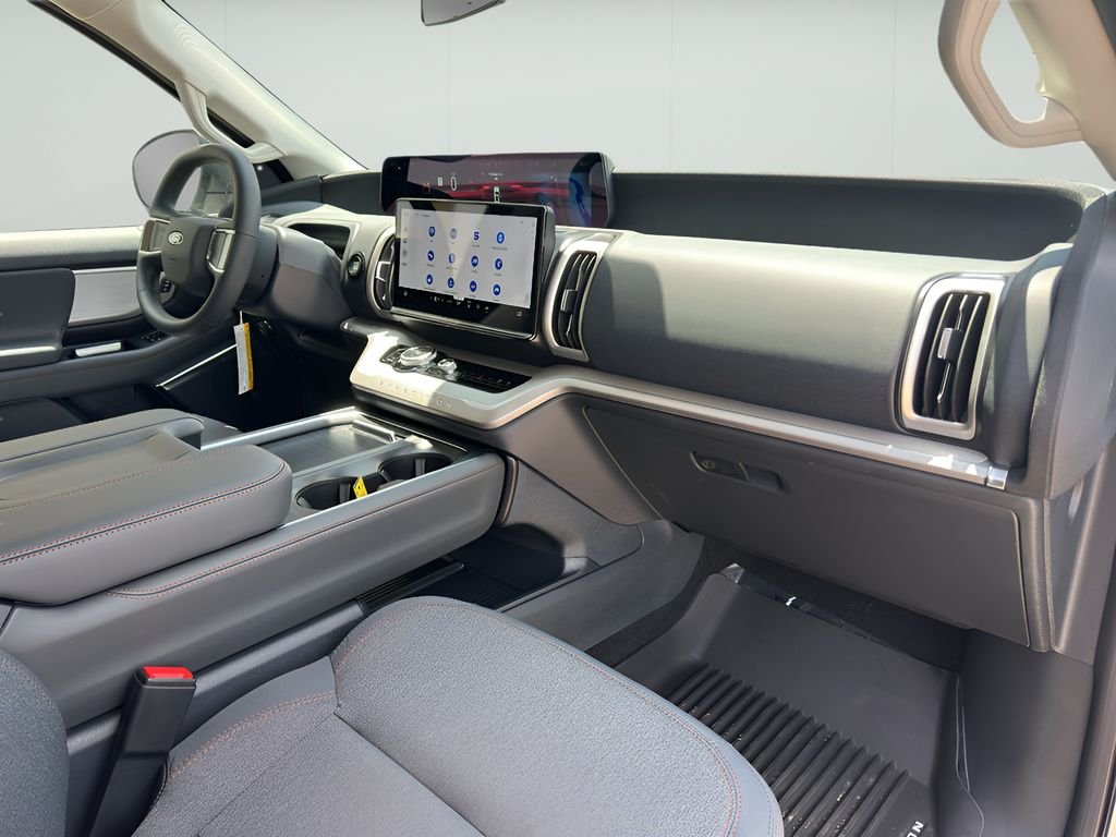 2025 Ford Expedition Active - Photo 25