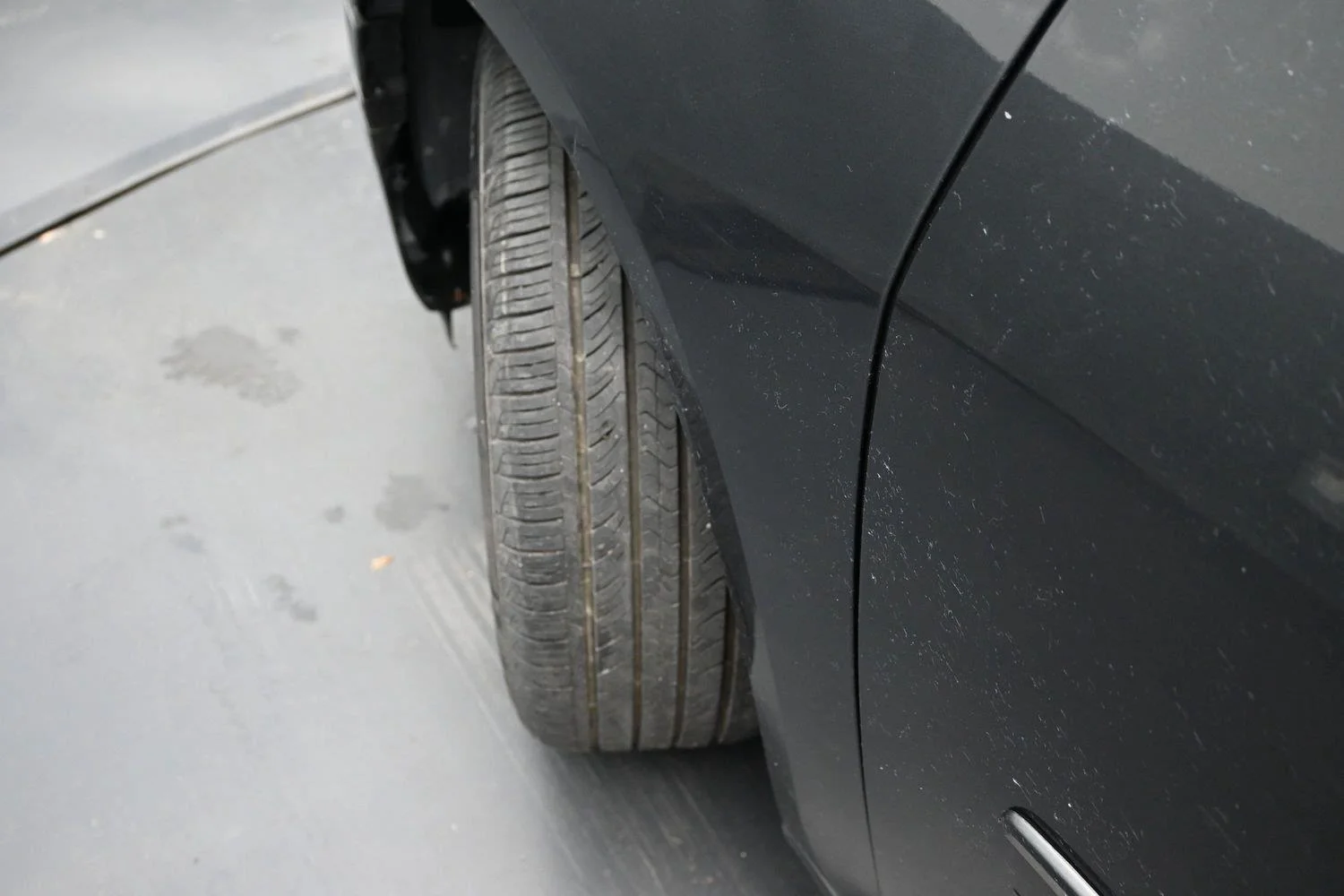 Used 2015 ASHEN GRAY METALLIC Chevrolet LT image 5