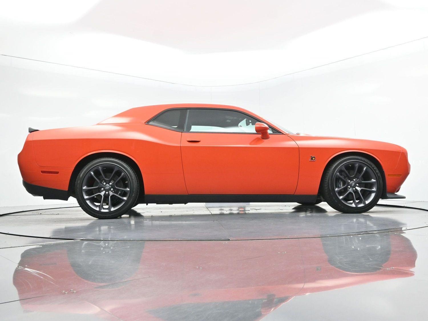 Used 2022 Go Mango Dodge R/T Scat Pack image 49