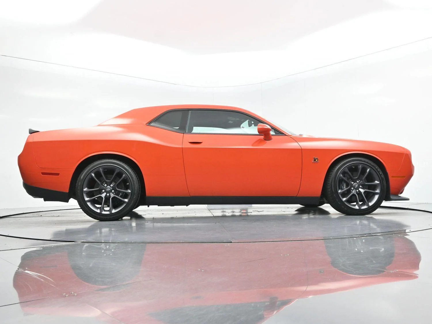 Used 2022 Go Mango Dodge R/T Scat Pack image 49