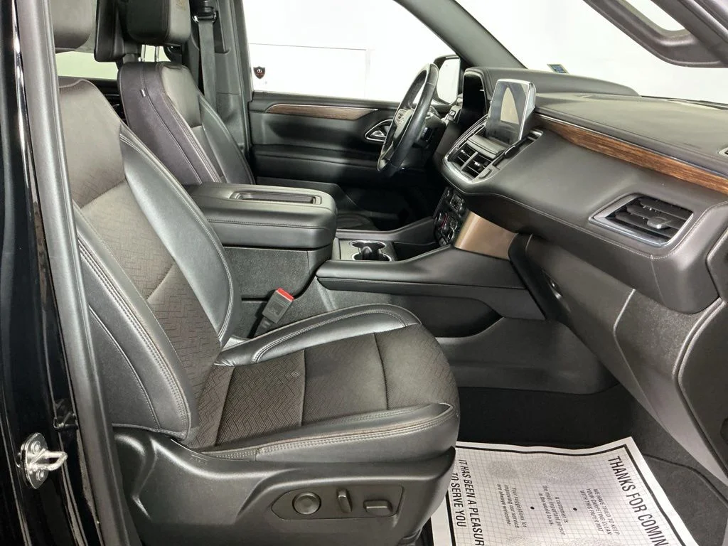 Used 2023 Black Chevrolet High Country image 23
