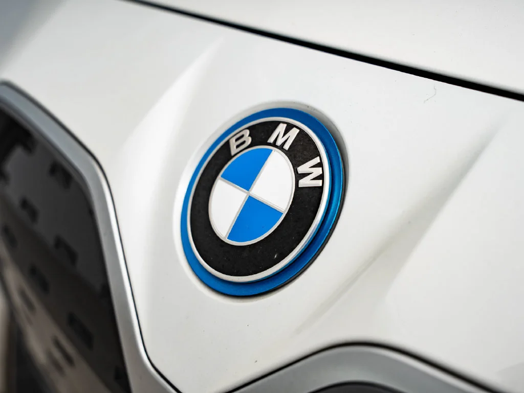 Used 2023 Mineral White Metallic BMW eDrive35 image 3