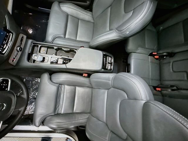 Used 2023 Crystal White Metallic Volvo Ultimate image 22