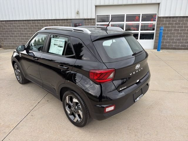 New 2026 Onyx Black Hyundai SEL image 4
