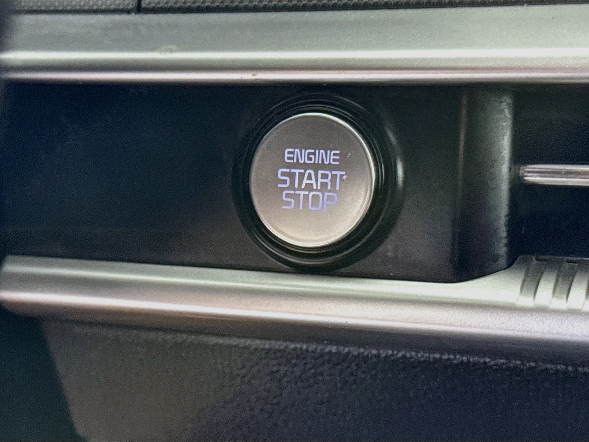 Used 2023 Everlasting Silver Kia LXS image 17
