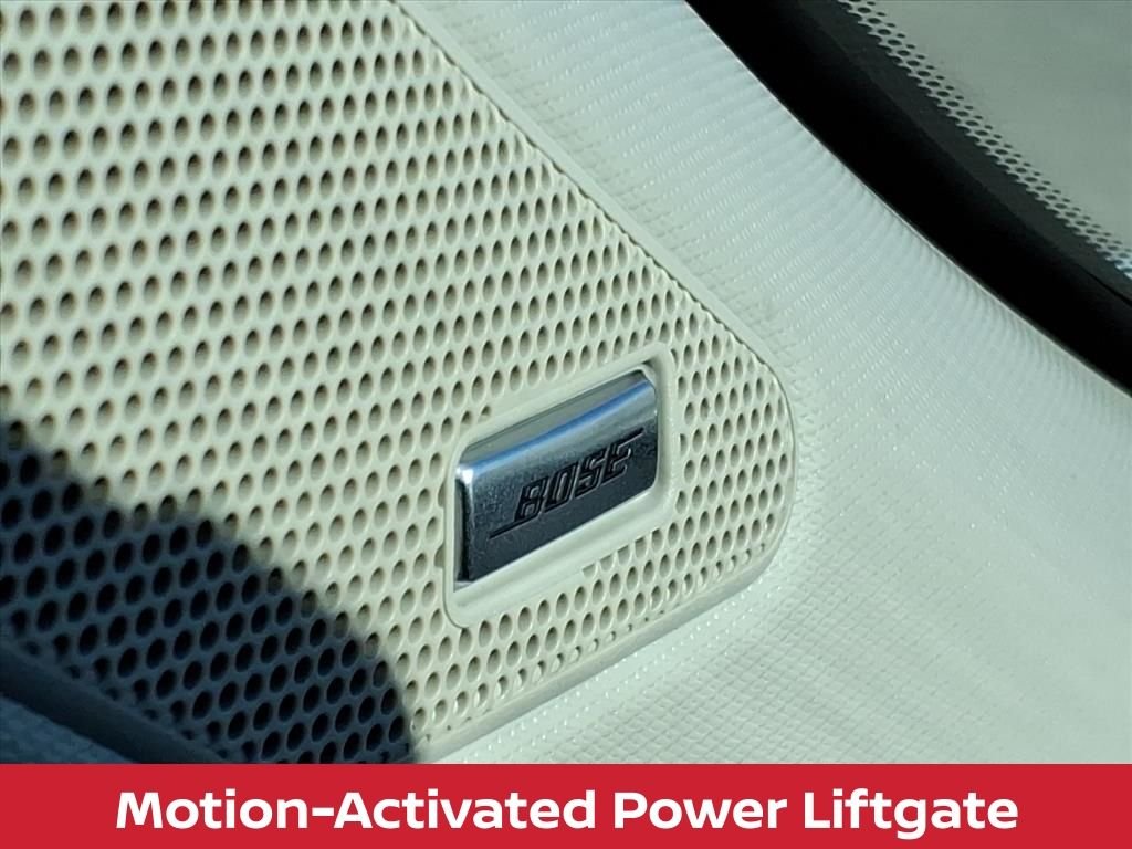 New 2026 Everest White Pearl TriCoat / Super Black Two-tone Nissan Platinum image 10
