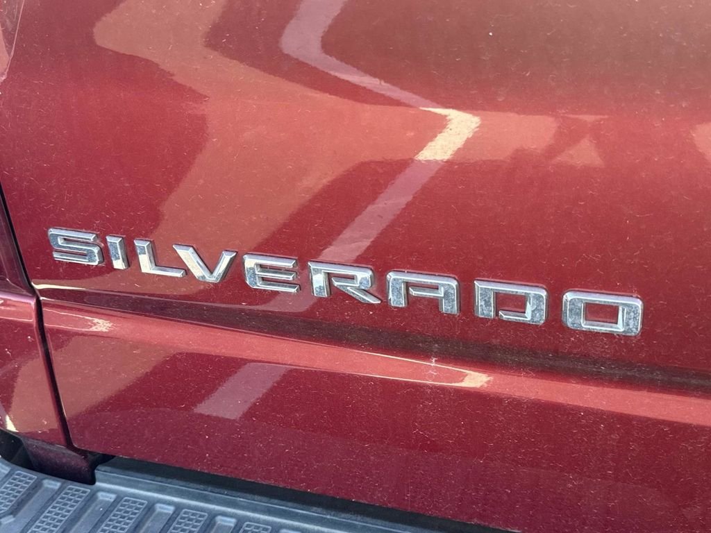 Used 2019 Cajun Red Tintcoat Chevrolet RST image 8
