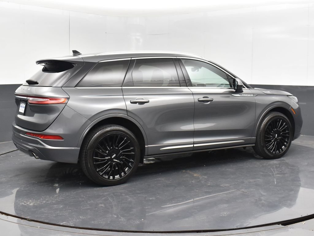 Used 2022 Gray Lincoln Reserve image 20