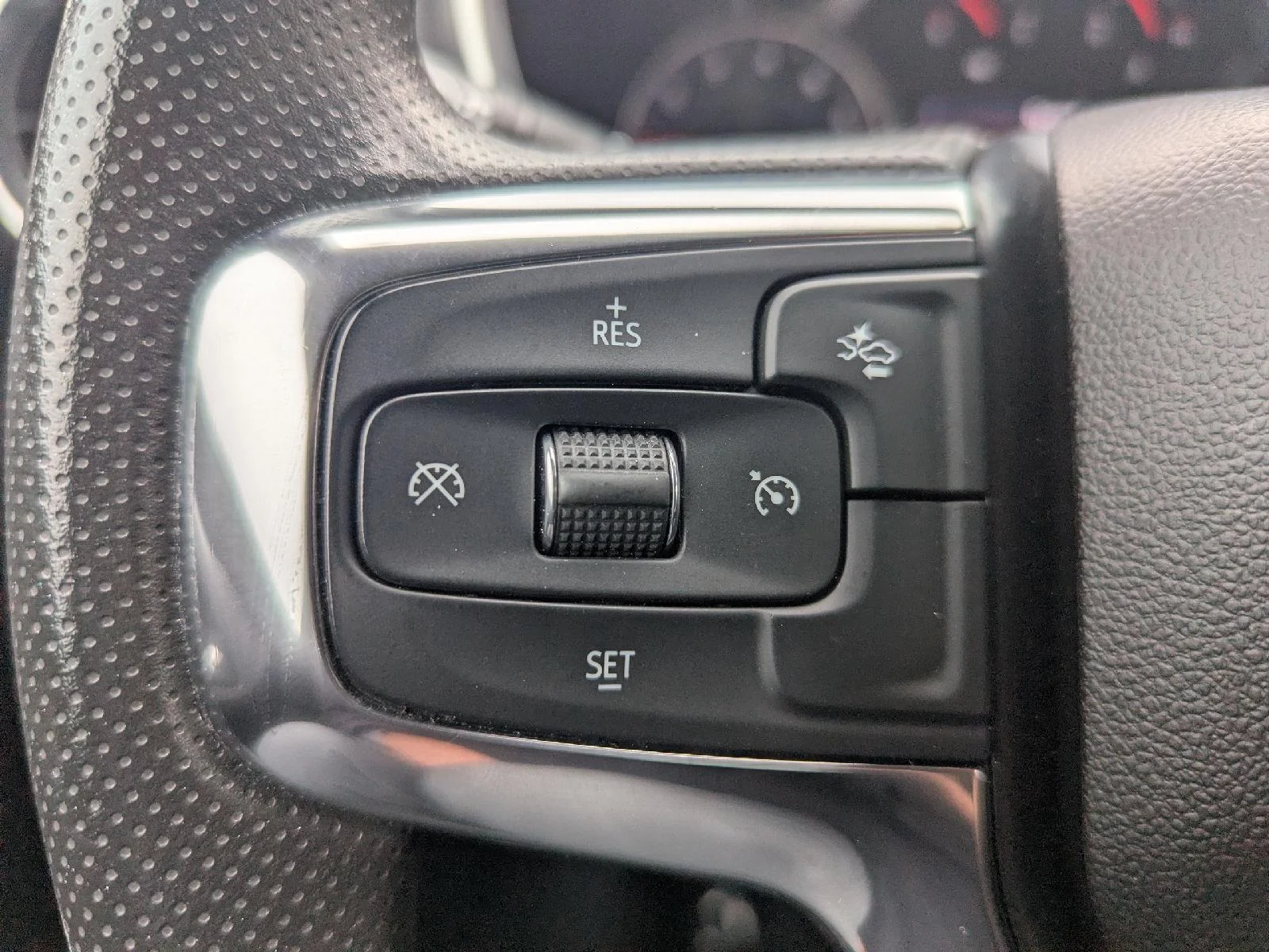 Used 2023 Copper Bronze Metallic Chevrolet 2LT image 20