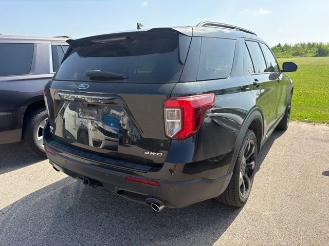 Certified Used 2023 Black Metallic Ford ST-Line image 9