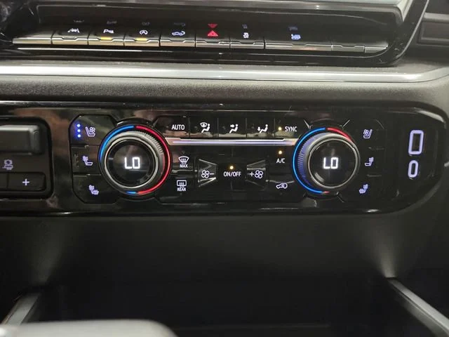 Used 2024 Black Chevrolet High Country image 24